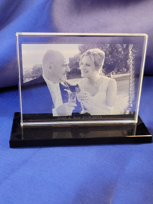 10mm Flat Glass with stand (2D images only)